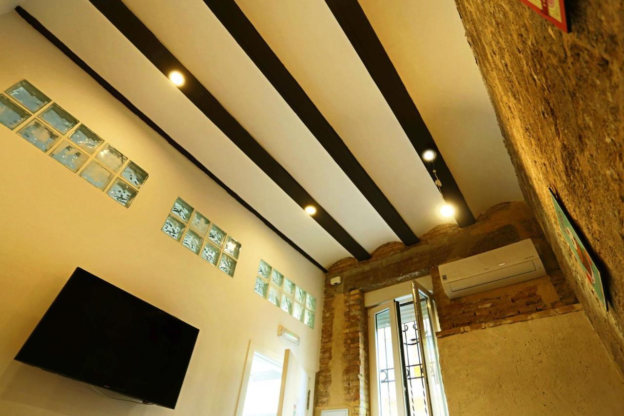 Loft Independiente Con Piscina Compartida En Centro De Valencia Eksteriør billede